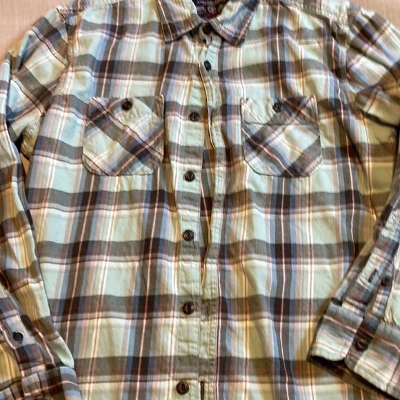 American Eagle outfitters size medium green, gray blue button up flannel - Picture 6 of 9